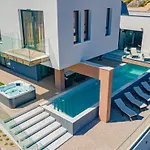 Villa Simun