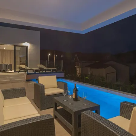 Villa Simun *