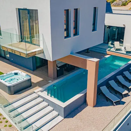 Villa Simun