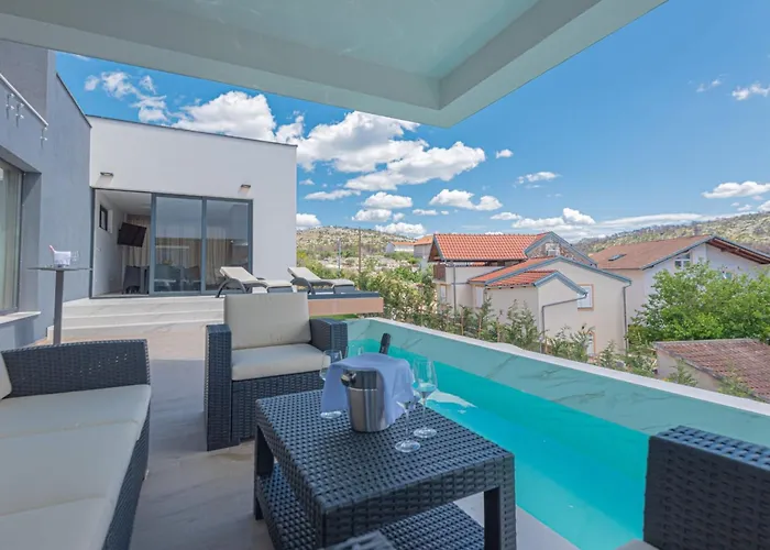 Simun Zaton (Sibenik-Knin)